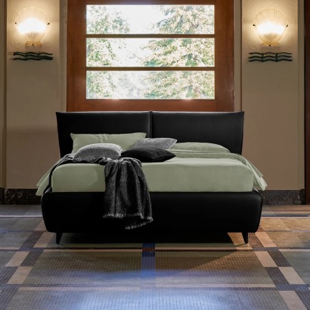 Letto Edward Dorelan - Il design dalle linee energiche
